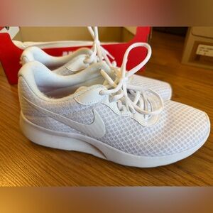 Womans Nike Sneaker
